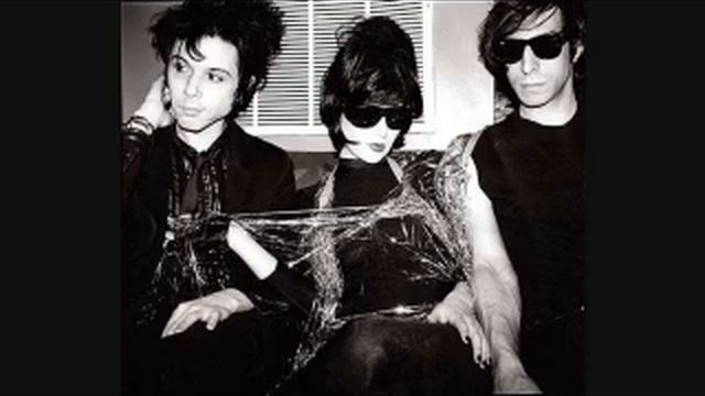 Yeah Yeah Yeahs - Maps (ATLAS remix) смотреть онлайн