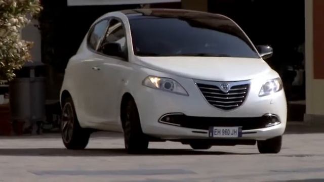 Lancia Ypsilon 2011 смотреть онлайн