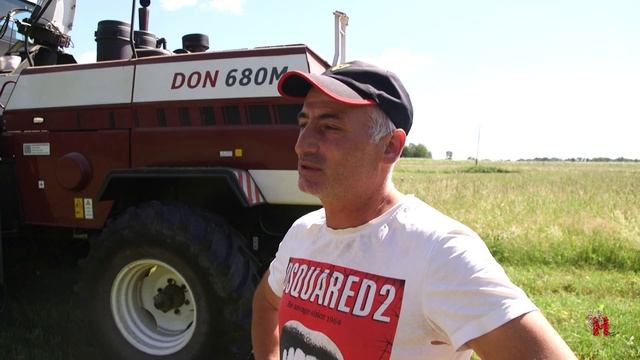 Чтоб много бурёнка дала молока! Нелидовская агроферма заготавливает сезонные корма. смотреть онлайн