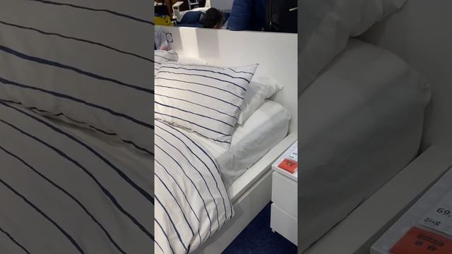 White MALM смотреть онлайн