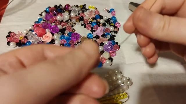 Tutorial cum sa ne cream singuri flori handmade realizate din margelute si sarma смотреть онлайн