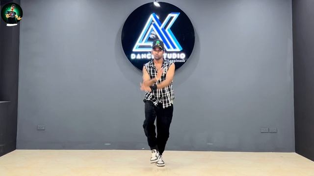 Zin110 | Hold Up Reggaeton Zumba Dance Fitness Choreography zin volume 110 Zinpawan смотреть онлайн