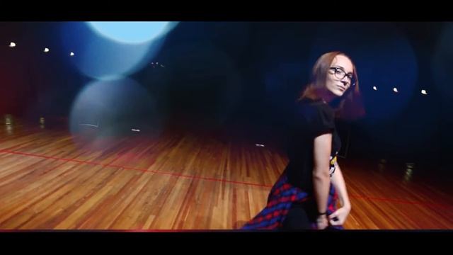 Вика / танцевальный штаб Artpassion смотреть онлайн