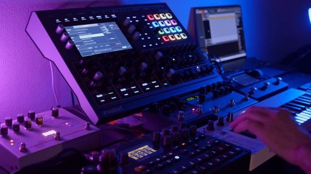 State Azure Waldorf Iridium Improv. #1 Space Ambient (Iridium, Big Sky, Microcosm, Aeros looper) смотреть онлайн
