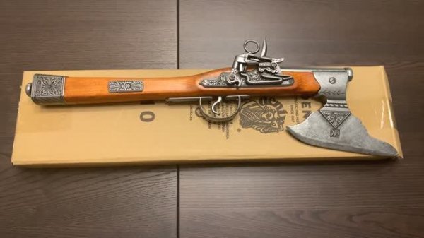 Пистолет-топор кремневый Германия 17 в, Flintlock pistol with axe, Germany 17th. C., Denix 1010