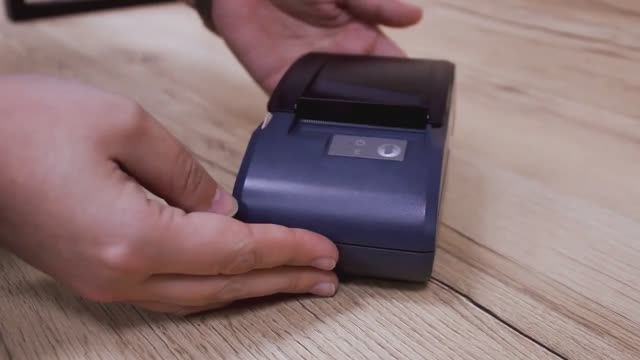 Обзор онлайн-кассы Атол 30Ф легкое решение для старта вашего бизнеса смотреть онлайн