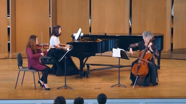 Piano Trio No. 4 , Op.11 "Gassenhauer" L. v. Beethoven (1770-1827) смотреть онлайн