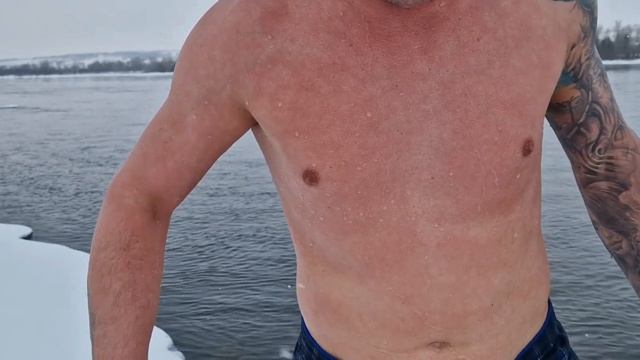 Влог: Баня купались в Енисей батюшка смотреть онлайн