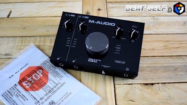 M-Audio AIR 192|6 Unboxing смотреть онлайн