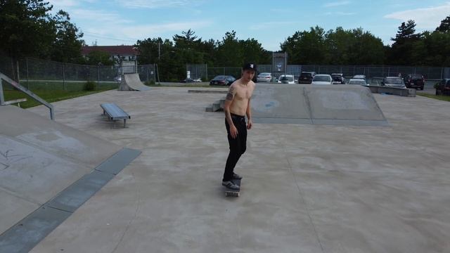 DJI Mini 2 | First Drone Skate Session смотреть онлайн