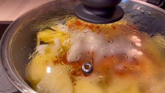 Очень ВКУСНАЯ жариная КАРТОШКА с МЯСОМ 🌟Быстрый ОБЕД или УЖИН 🌟 смотреть онлайн