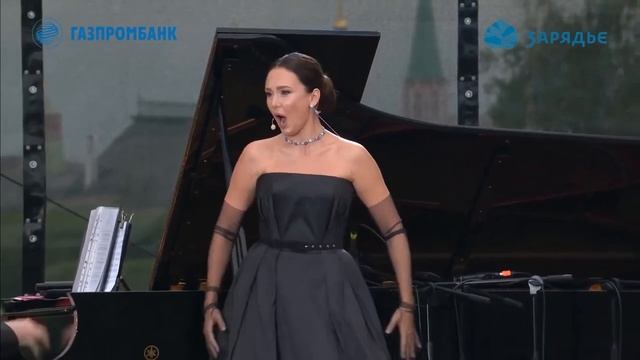 Aida Garifullina “Mattinata” Ruggero Leoncavallo смотреть онлайн