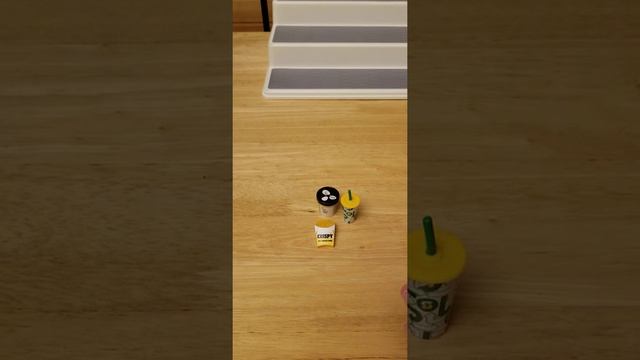 Foodie Mini Brands Unboxing 🍴🥤 смотреть онлайн