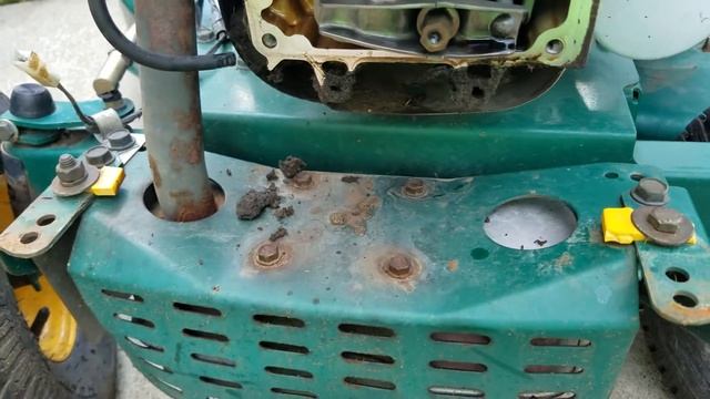 MTD won't start part 2 - Valve clearances смотреть онлайн