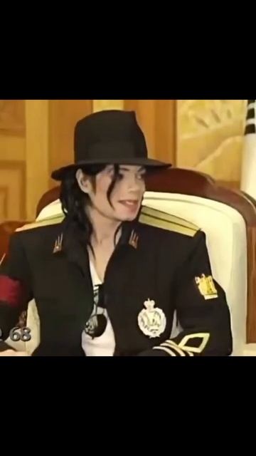 Майкл Джексон и президент Южной Кореи Ким Дэ Чжун в Сеуле 1998 год.mp4