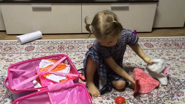 SOFI_YA Собираюсь на море - чемодан принцессы Софии смотреть онлайн