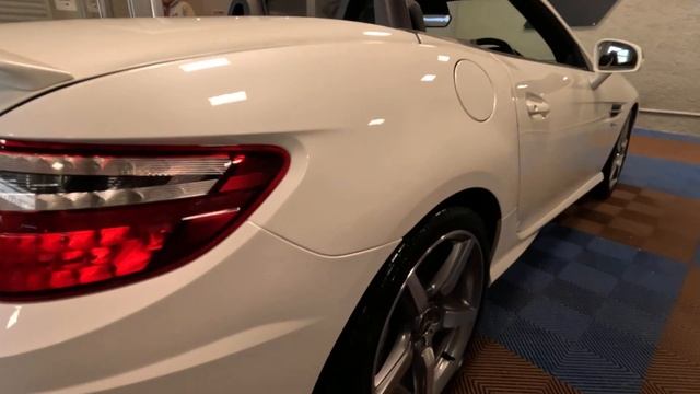 Mercedes SLK55 AMG 5.5L V8 - Full Walk Around Video смотреть онлайн