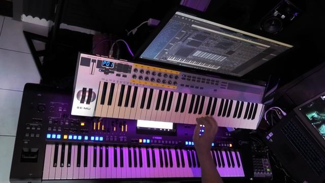 Dimitri Vegas & Like Mike, Regard, Natti Natasha, SASH! / To The Beat / Yamaha Genos 2 смотреть онлайн