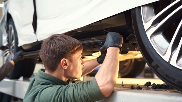 Новый Range Rover 460 с ОРИГИНАЛЬНЫМИ электропорогами