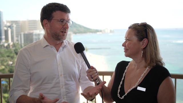 Hot Telecom's HOTShot with Emmanuel Rochas смотреть онлайн