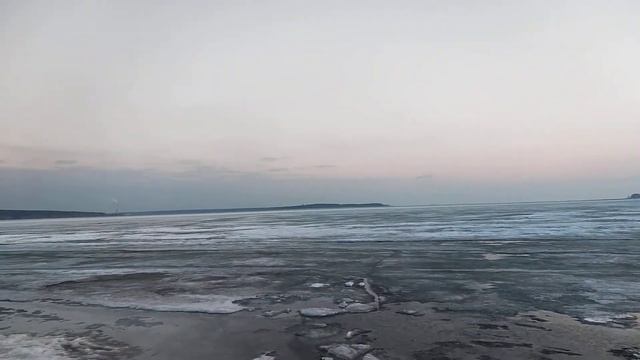 A spring sunset at the Ob sea, Novosibirsk смотреть онлайн