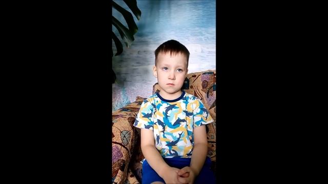 Страна читающая — Алексей Куркин читает произведение «Доброе утро» О. С. Бундура смотреть онлайн