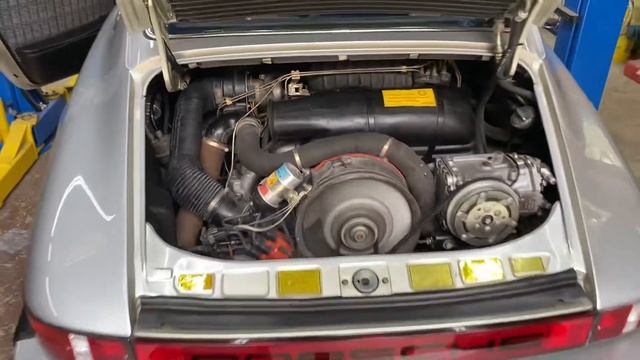1975 Porsche 911 Silver Anniversary 3.0- Cold Start смотреть онлайн