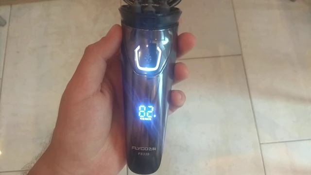 FLYCO FS339 3D Floating Shaver Electric test battery смотреть онлайн