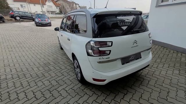 Citroen C4 Picasso смотреть онлайн