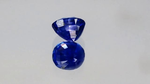 5.78-Carat Exclusive "Royal Blue" Kashmir Sapphire (GIA / GRS) смотреть онлайн