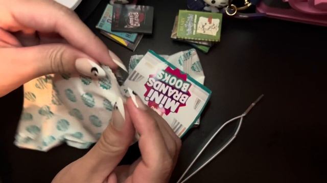 Unboxing Mini Brands Books | Mini brands смотреть онлайн