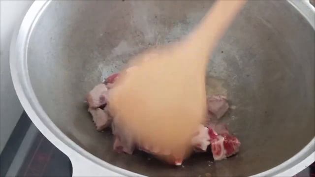 Картофель с говядиной в казане. смотреть онлайн