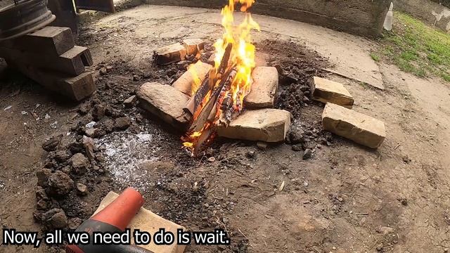 Melting Copper Using Wood? (Primitive Home-Made Foundry) смотреть онлайн