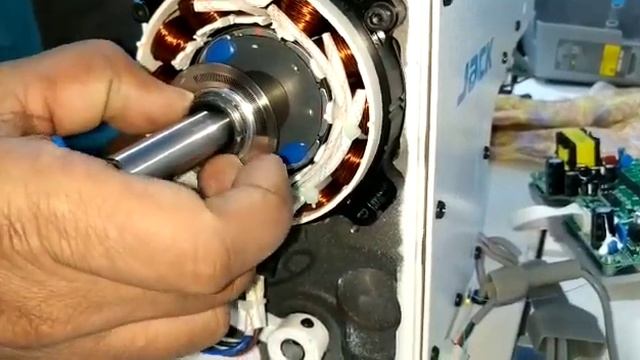 How to Remove A2 And A2s Machine Disk And Incoder #jack #computerised #jacka2s #computer #tranding смотреть онлайн