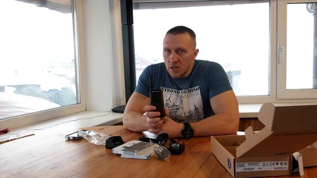 PMR носимые радиостанции Motorola XT420, XT460