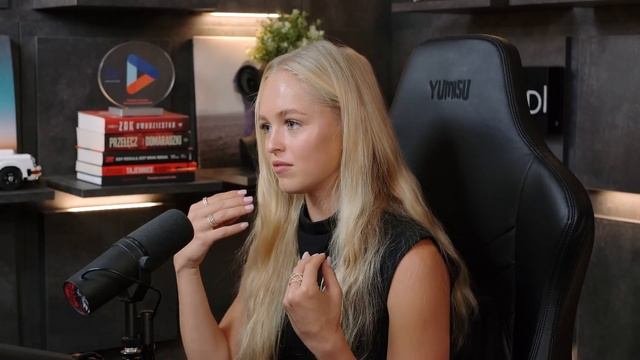 Julia Tychoniewicz: byłam na imprezie Chrisa Browna смотреть онлайн