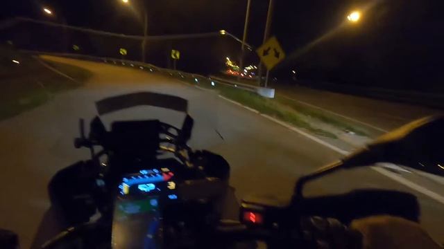 Motorbike petrol run from SG to Johor via 2nd Link смотреть онлайн