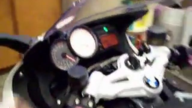 09 BMW K1300S walkaround_2.MOV
