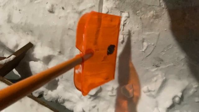 Самая лучшая поликарбонатная лопата для снега смотреть онлайн