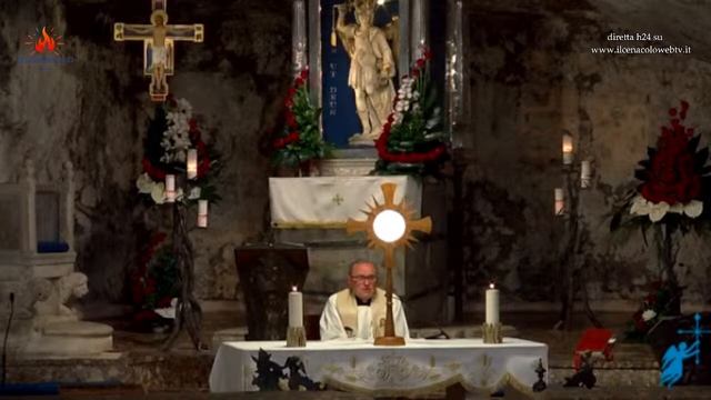 ore 15:00 - L' ora Santa della Misericordia - Santuario San Michele Arcangelo - FG - 25/05/2024 смотреть онлайн