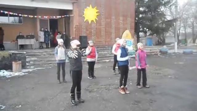 Энергичный танец смотреть онлайн