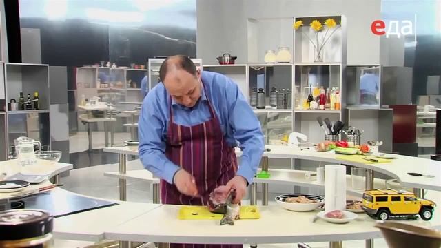 онлайн Карп, фаршированный свининой онлайн