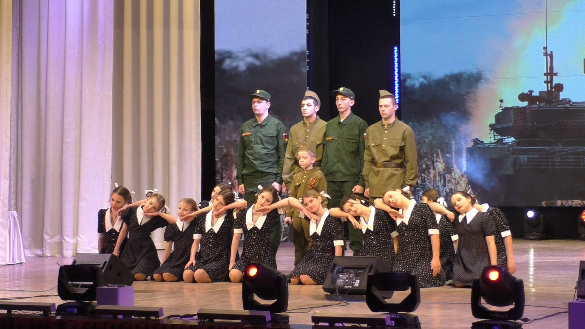Праздничный концерт Защитникам Отечества. Семикаракорск 2025