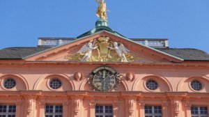 Допотопные каменные лица. Какая из Трой настоящая.Чужие формы. Детали.Полёт лета.Деление ядра на три