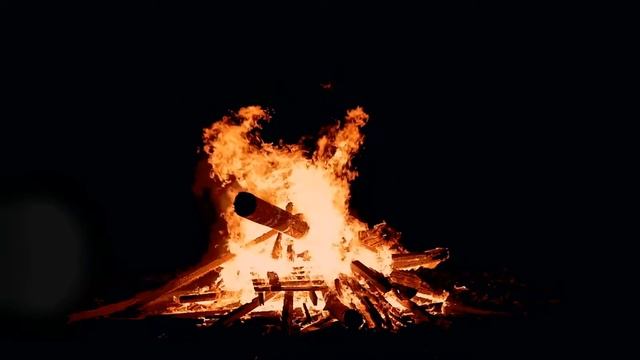 RELAX IN FRONT OF HUGE FIRE|РАССЛАБИТЬСЯ НАПРОТИВ БОЛЬШОГО КОСТРА | ASMR SOUNDS 4K UHD TV|DEEP RELA