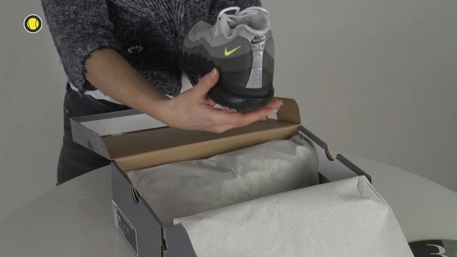 NikeCourt Vapor RF x AM95 NEON | Unboxing | Tennis-Point смотреть онлайн