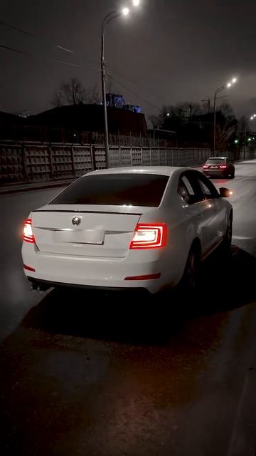 СПОРТИВНЫЙ ЗВУК на SKODA OCTAVIA 1.4L 2015 смотреть онлайн