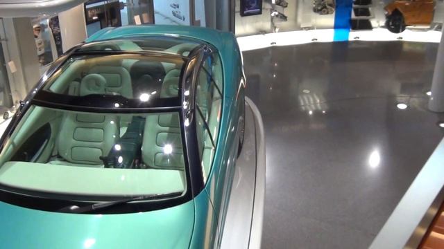 Mercedes Benz F200 Forschungsfahrzeug смотреть онлайн