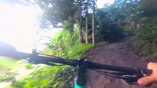 Blusukan: Gowes Cisauk - Dago