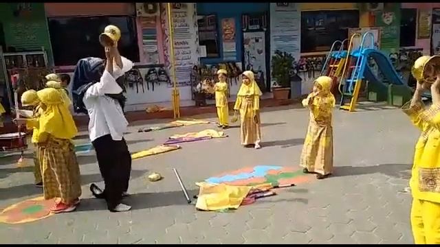 Drumband ny si uni salsa tk al azhar 2 nov 2019 смотреть онлайн
